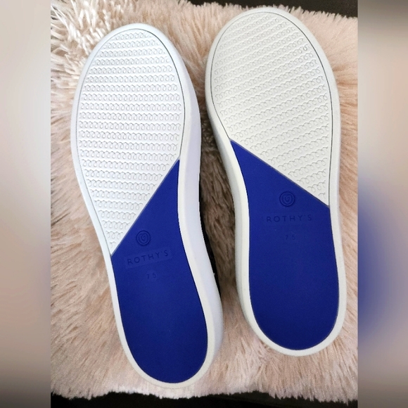 The Original Slip On Sneakers in Grey Camo - Picture 3 of 7